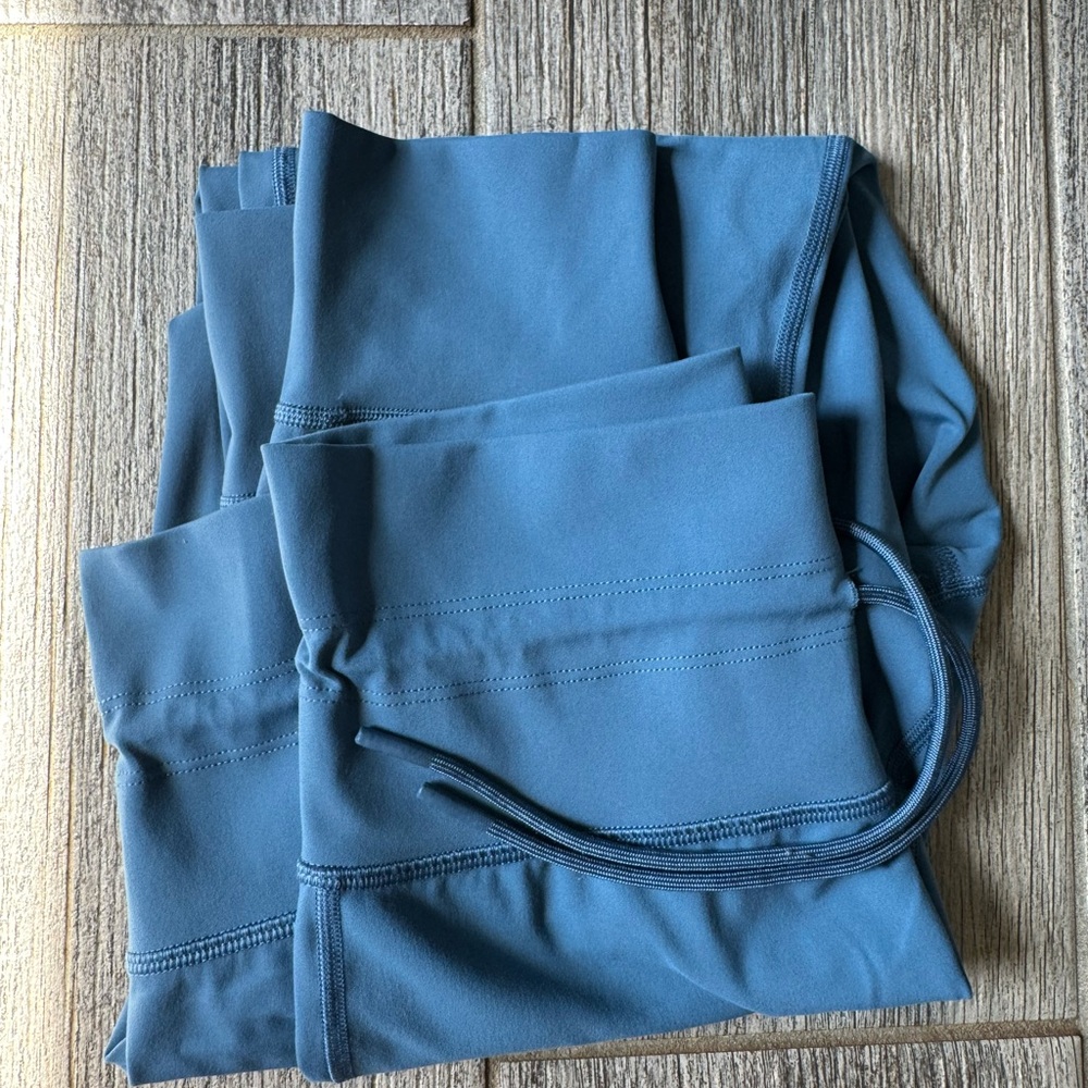 Vuori Blue Leggings